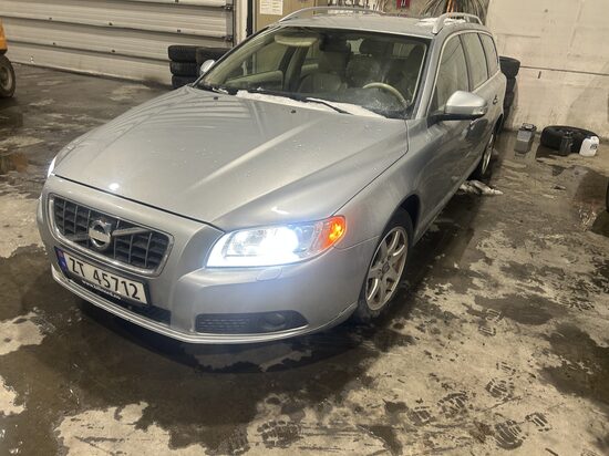 VOLVO V70 2.0D Modeļa gads 2010