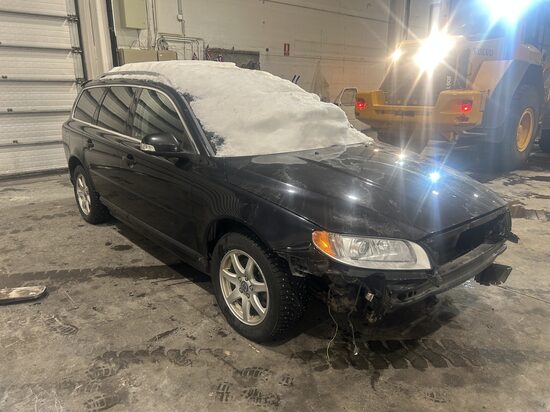 VOLVO V70 2.0D Modeļa gads 2009